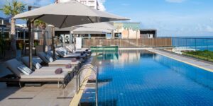 How Can You Experience Luxury Travel on a Budget in Top Cities?